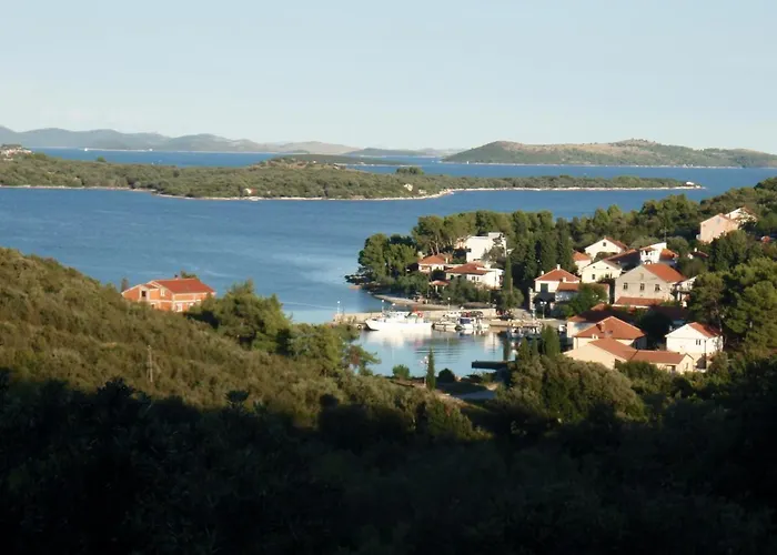 Mandolina - Hisa Na Samem S Pogledom Na Morje Žman