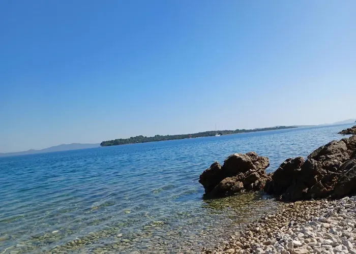 Mandolina - Hisa Na Samem S Pogledom Na Morje