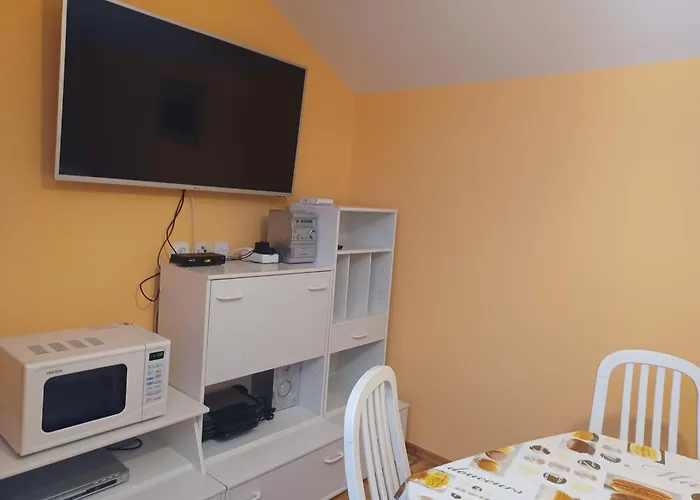 Mandolina - Hisa Na Samem S Pogledom Na Morje Apartamento
