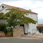 Mandolina - Hisa Na Samem S Pogledom Na Morje * Žman