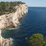 Mandolina - Hisa Na Samem S Pogledom Na Morje * Žman