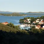 Mandolina - Hisa Na Samem S Pogledom Na Morje Žman