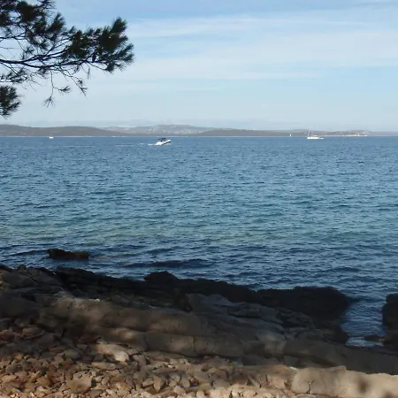 Mandolina - Hisa Na Samem S Pogledom Na Morje