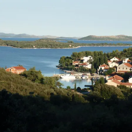 Mandolina - Hisa Na Samem S Pogledom Na Morje Žman