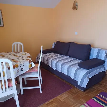 Mandolina - Hisa Na Samem S Pogledom Na Morje *