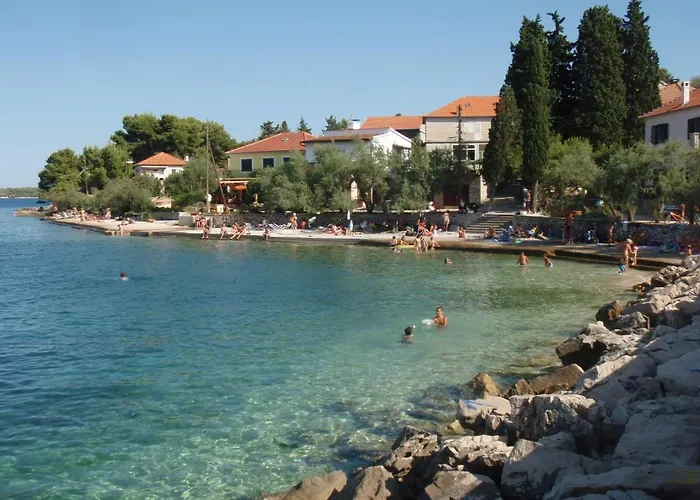 Mandolina - Hisa Na Samem S Pogledom Na Morje * Žman